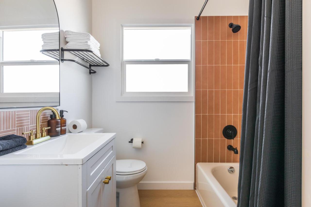 Cozy Sunny Brand-New Apt 1 Block From The Beach Long Beach Exterior photo