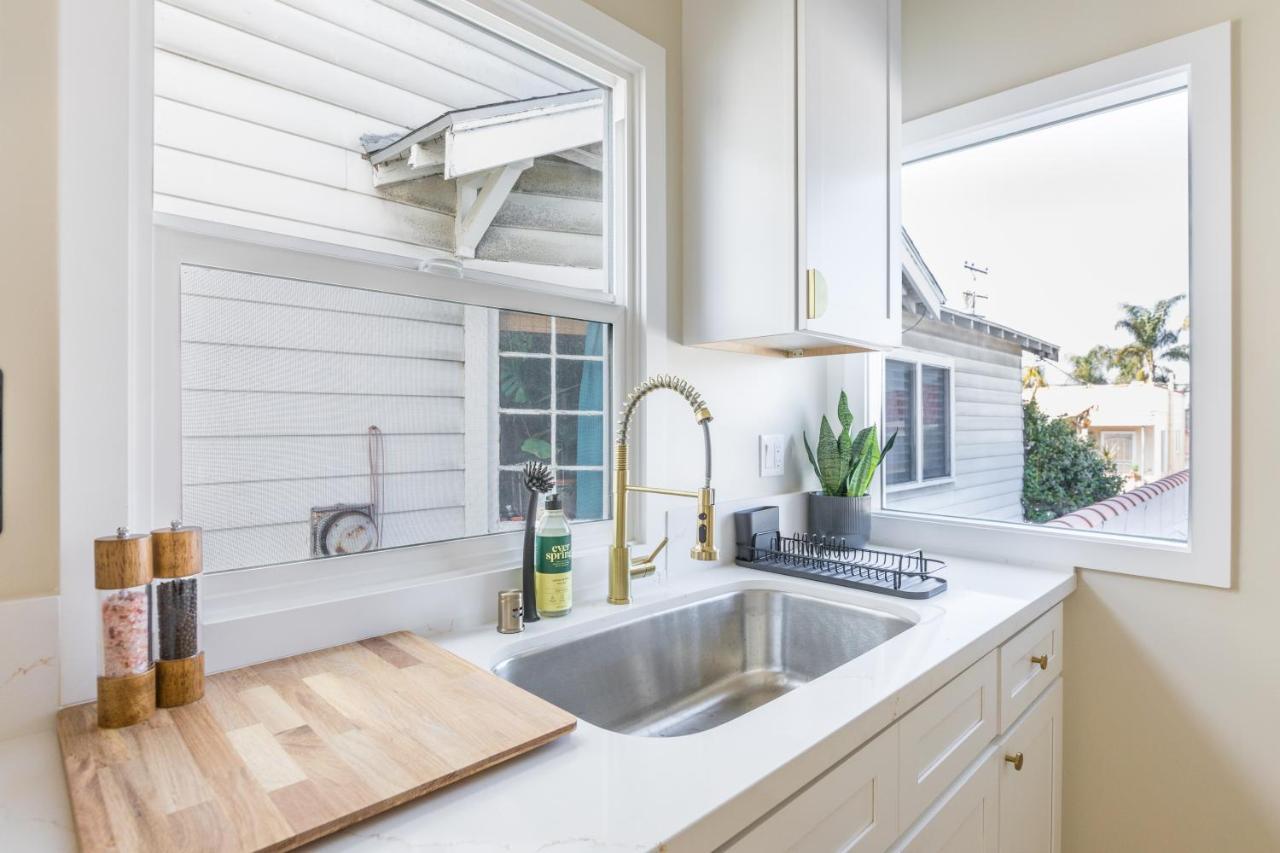 Cozy Sunny Brand-New Apt 1 Block From The Beach Long Beach Exterior photo